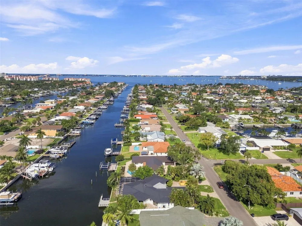 3830 46TH AVENUE S St Petersburg, FL 33711