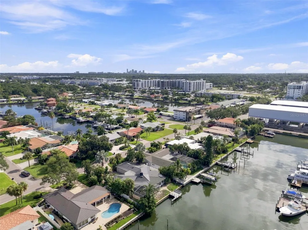 3830 46TH AVENUE S St Petersburg, FL 33711