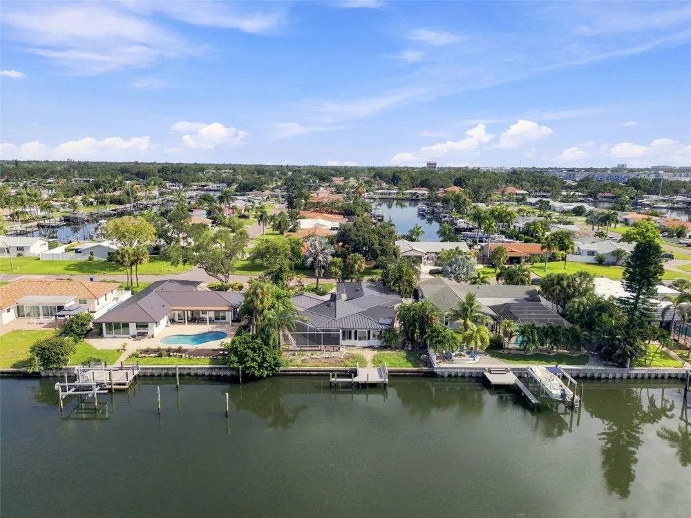 3830 46TH AVENUE S St Petersburg, FL 33711