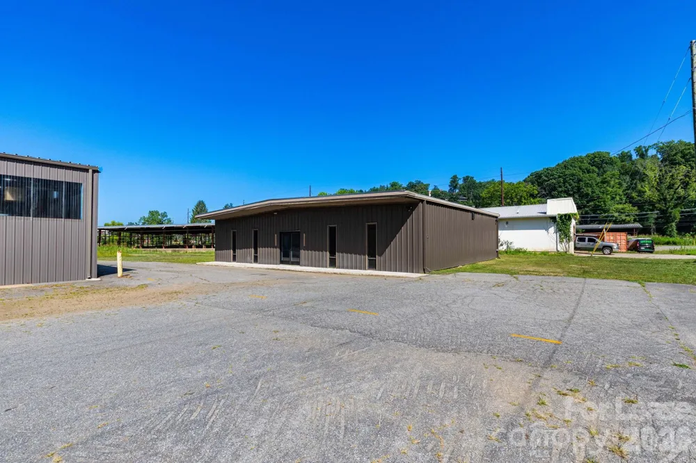 22 Stoner Road Asheville, NC 28803
