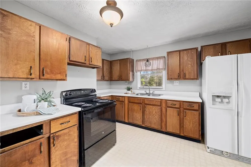 16685 Hopewell Road Milton, GA 30004