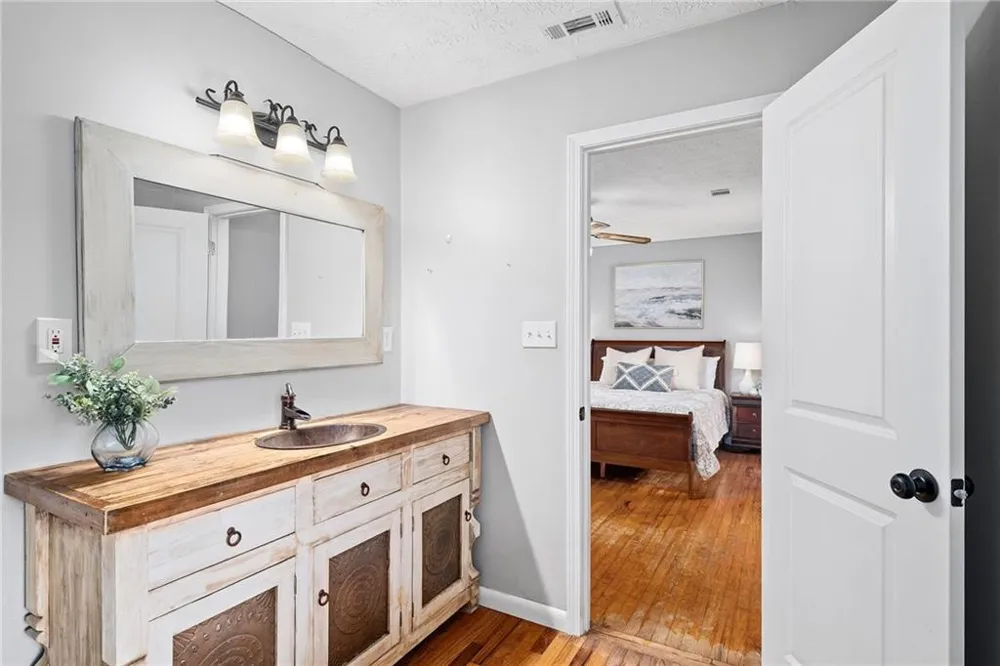 16685 Hopewell Road Milton, GA 30004