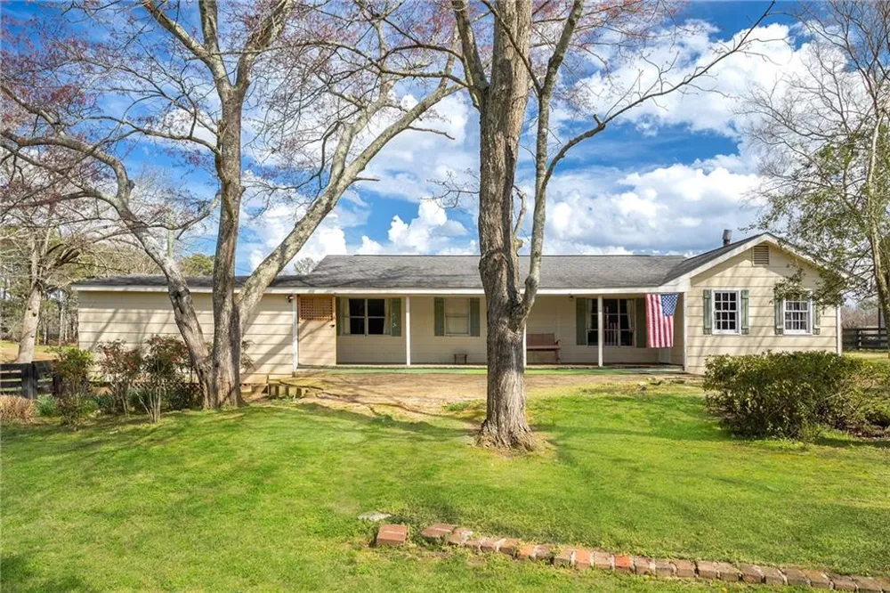 16685 Hopewell Road Milton, GA 30004