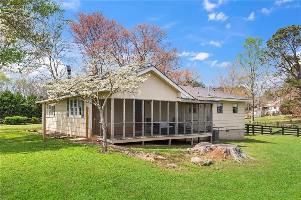 16685 Hopewell Road Milton, GA 30004