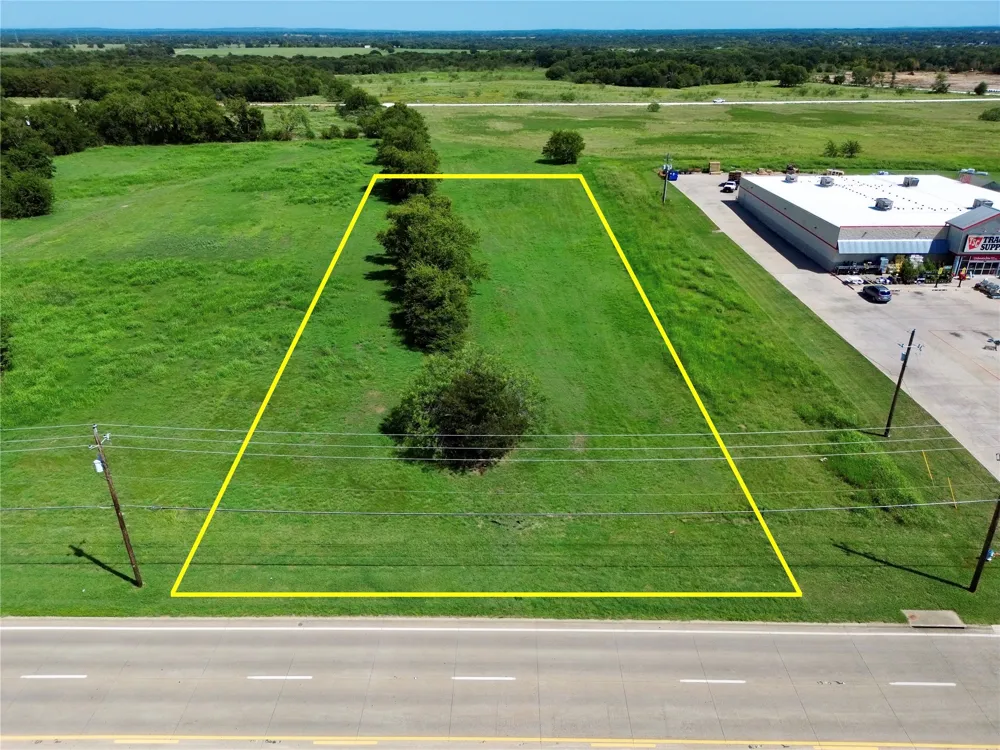 1677 S 3RD STREET Mabank, TX 75147