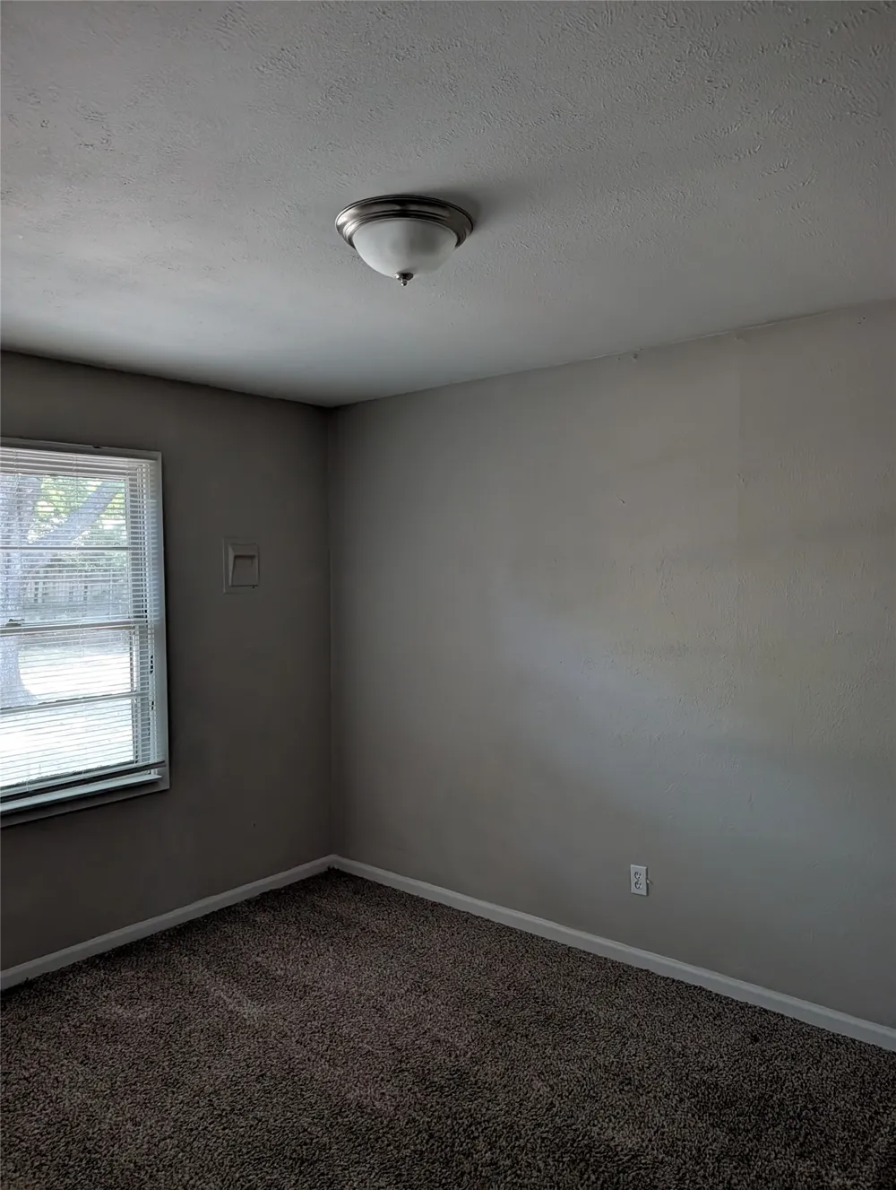 512 Judd White Settlement, TX 76108