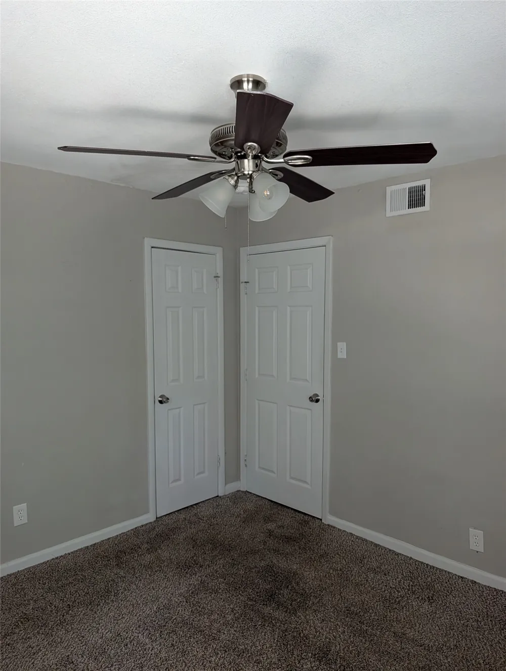 512 Judd White Settlement, TX 76108