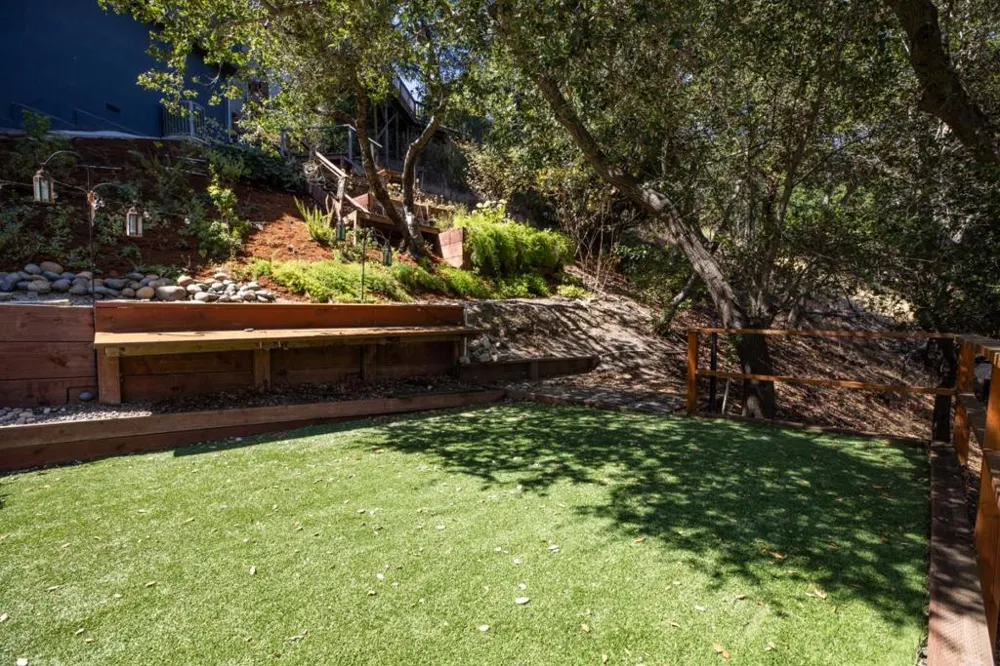 76 Coronado Avenue San Carlos, CA 94070
