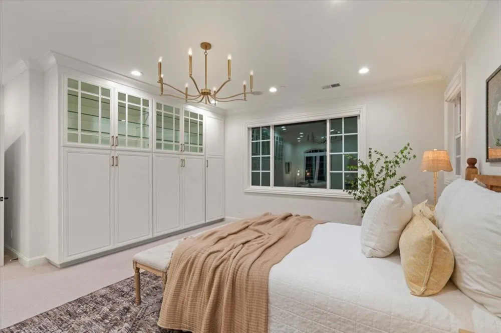 1750 Vista Del Sur Gilroy, CA 95020