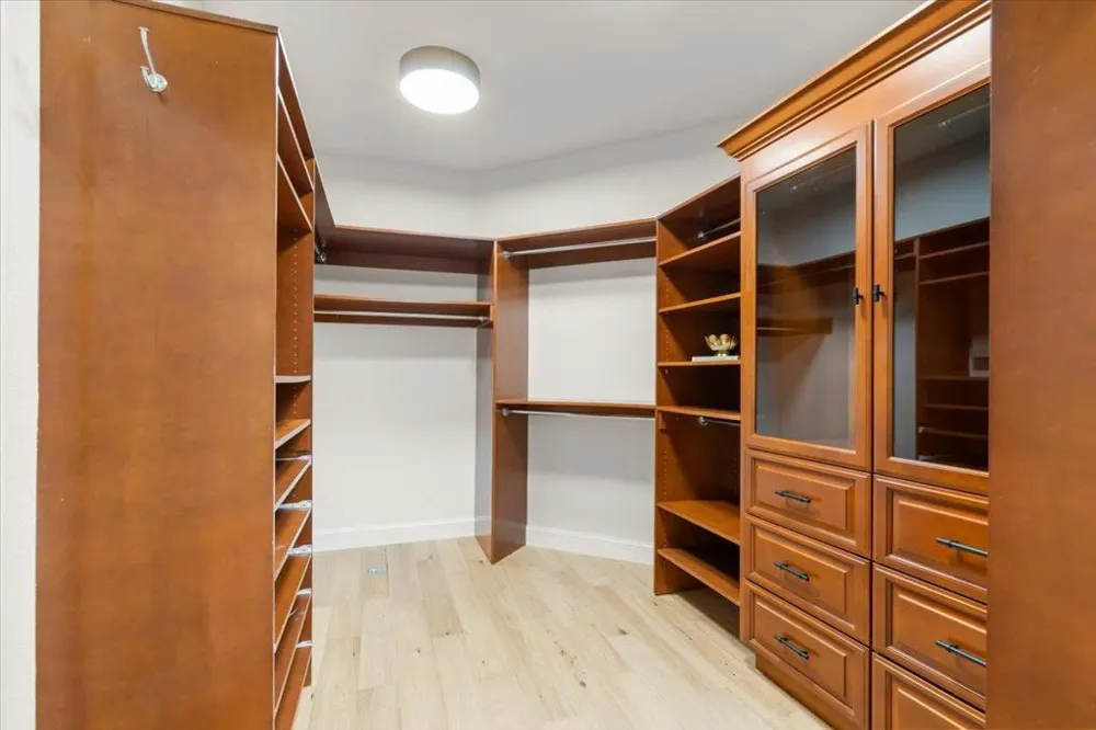 1750 Vista Del Sur Gilroy, CA 95020