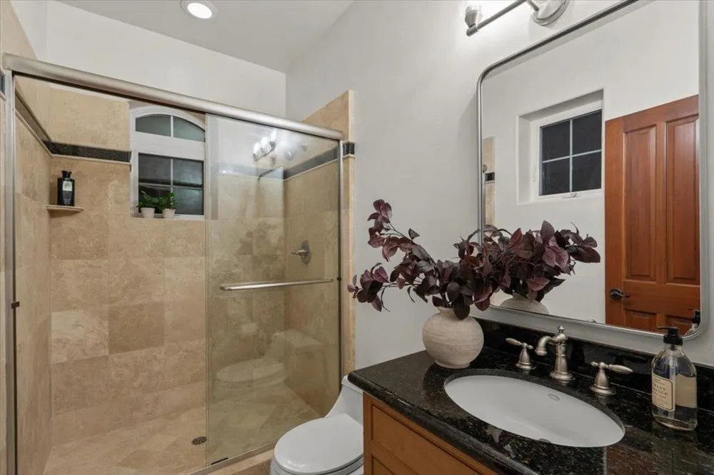1750 Vista Del Sur Gilroy, CA 95020