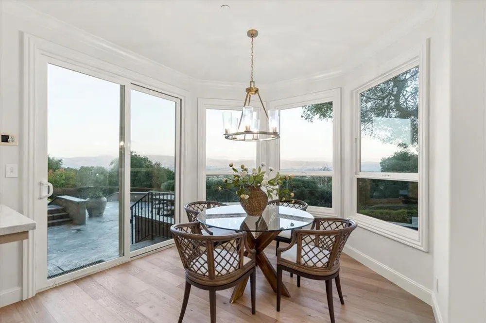 1750 Vista Del Sur Gilroy, CA 95020
