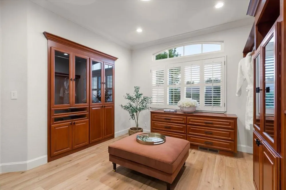1750 Vista Del Sur Gilroy, CA 95020