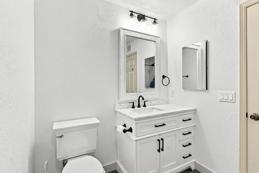 2448 Main Street #B Salinas, CA 93906