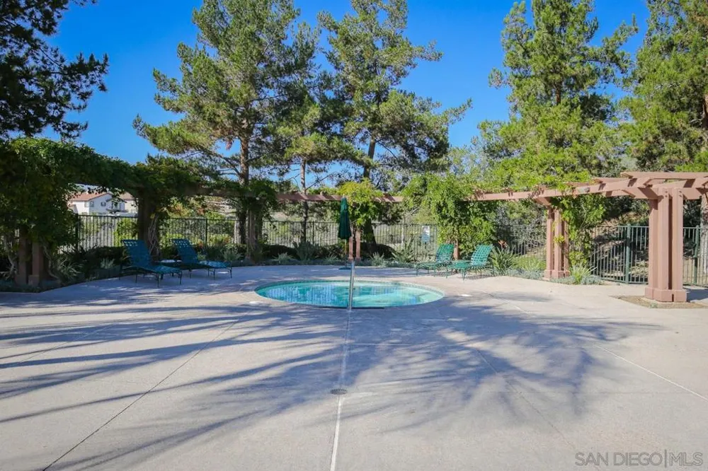 2263 Paseo Saucedal Carlsbad, CA 92009