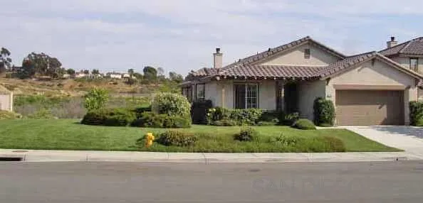 2263 Paseo Saucedal Carlsbad, CA 92009