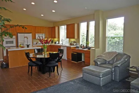 2263 Paseo Saucedal