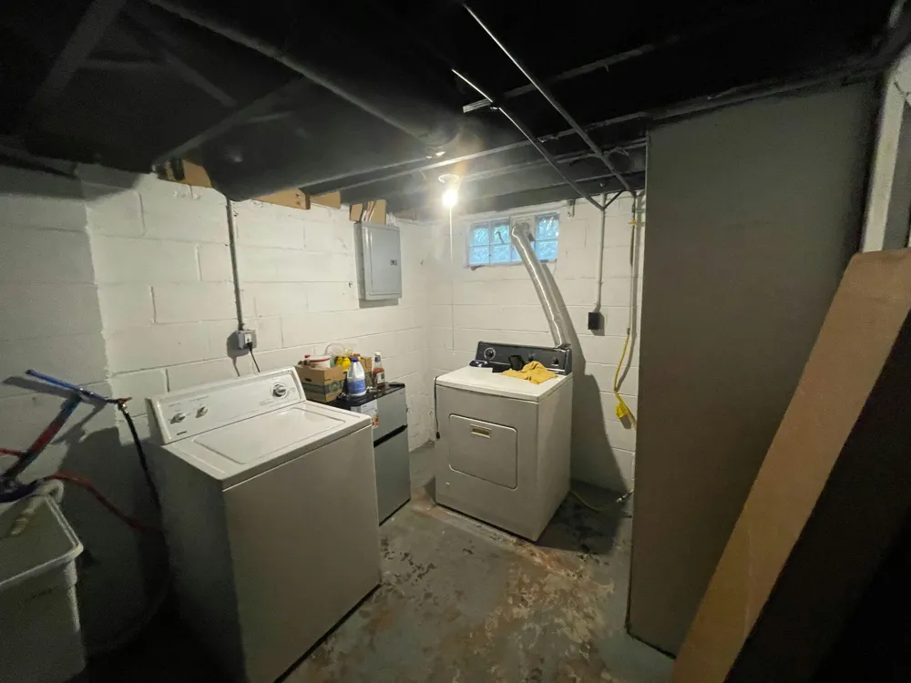 14382 Dolphin Street Detroit, MI 48223