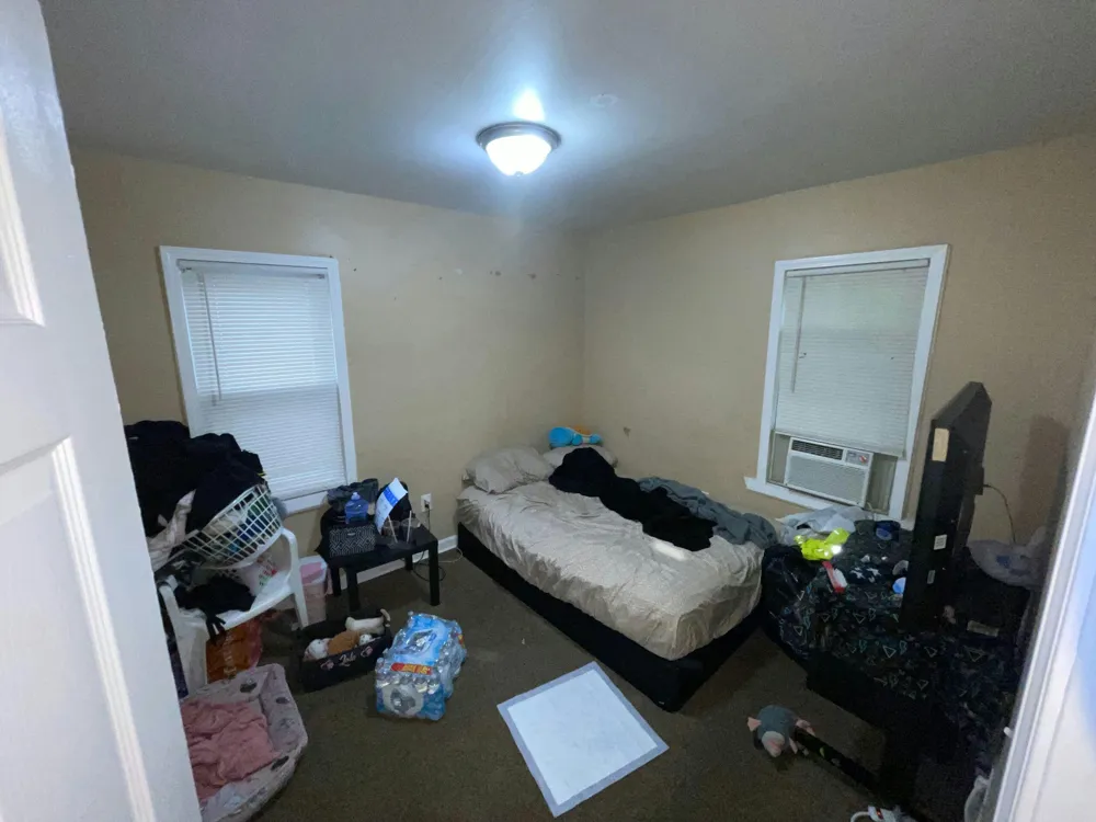 14382 Dolphin Street Detroit, MI 48223