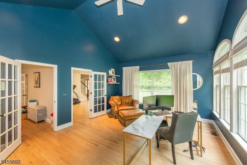 18 Stoneybrook Road Washington, NJ 07853