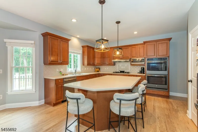 18 Stoneybrook Road Washington, NJ 07853