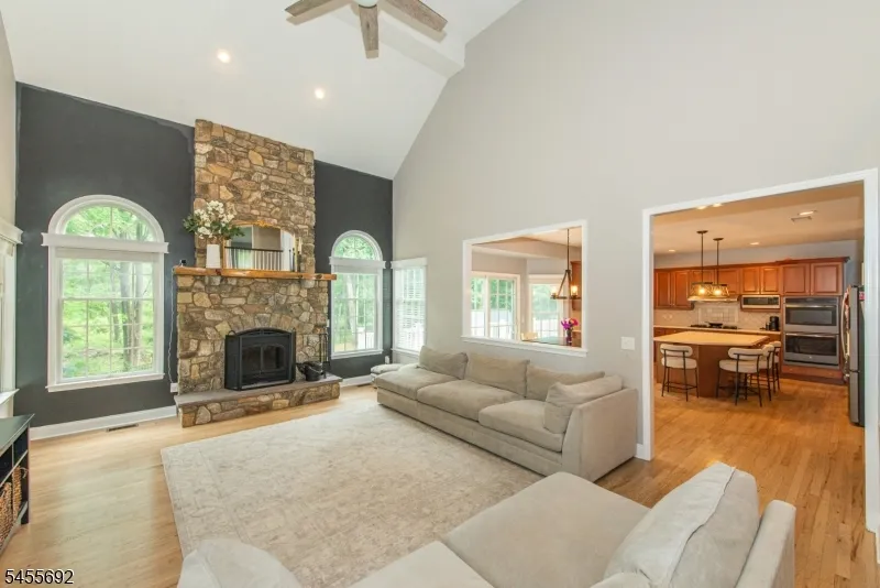 18 Stoneybrook Road Washington, NJ 07853