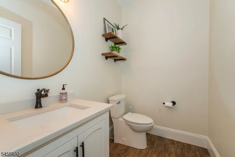 18 Stoneybrook Road Washington, NJ 07853
