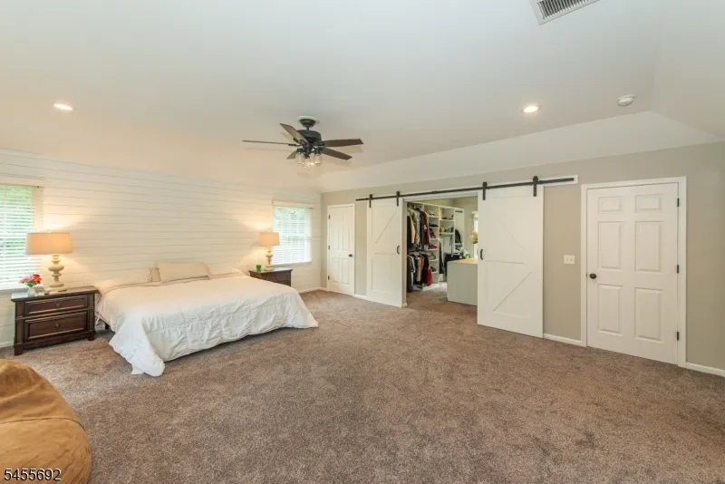18 Stoneybrook Road Washington, NJ 07853