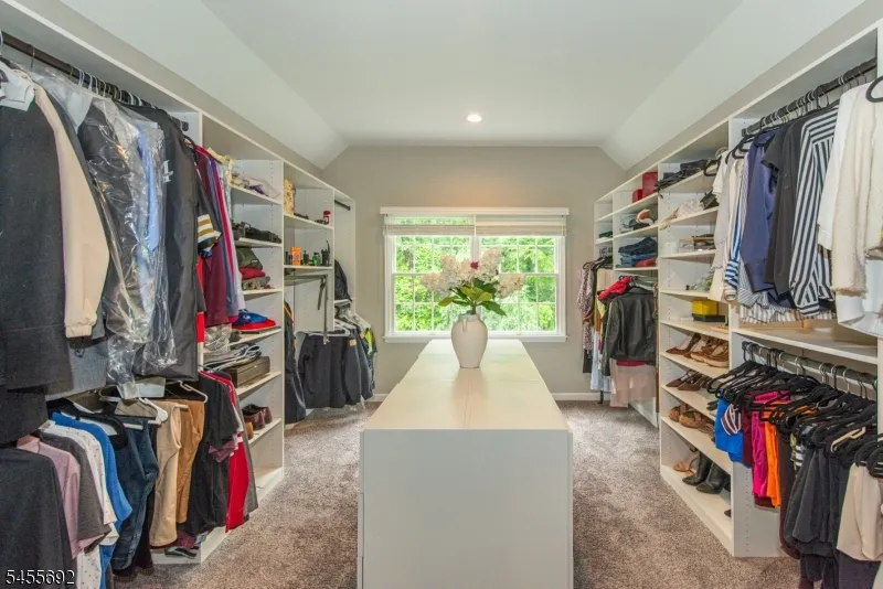 18 Stoneybrook Road Washington, NJ 07853