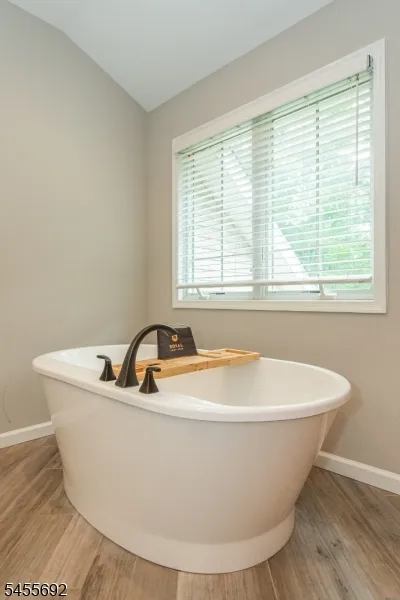 18 Stoneybrook Road Washington, NJ 07853