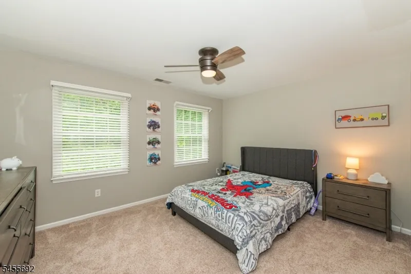 18 Stoneybrook Road Washington, NJ 07853