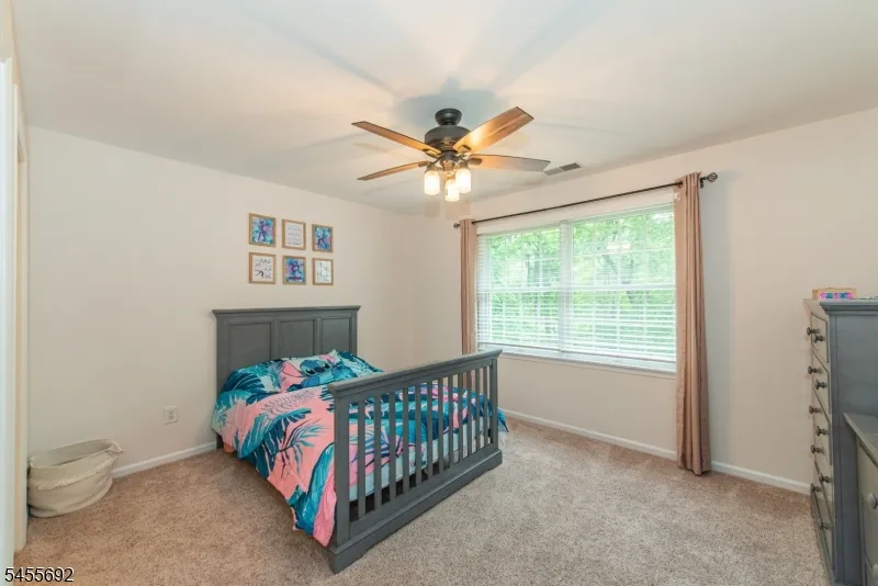 18 Stoneybrook Road Washington, NJ 07853