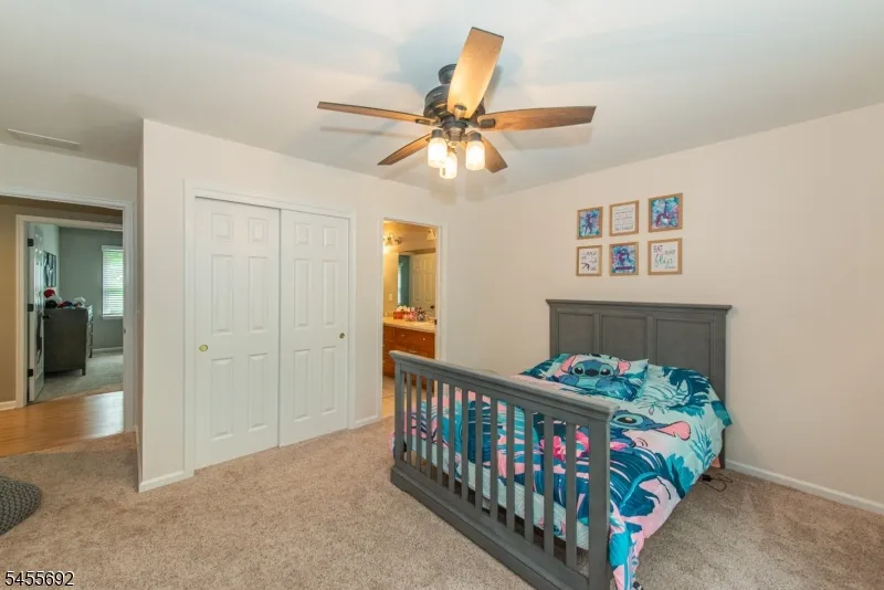 18 Stoneybrook Road Washington, NJ 07853