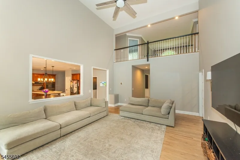 18 Stoneybrook Road Washington, NJ 07853