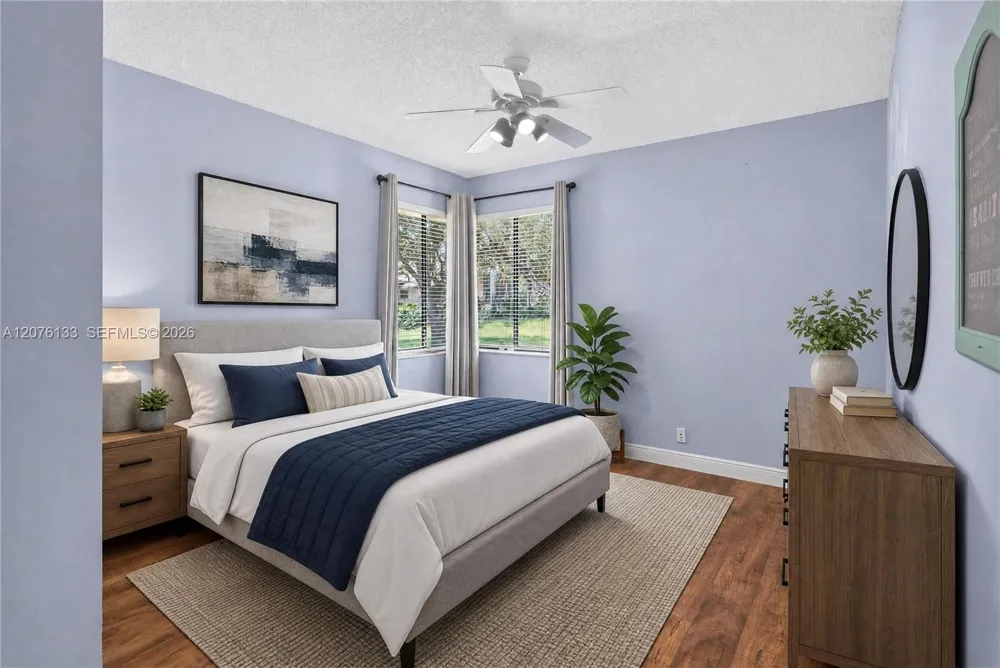 2725 Hunter Rd Weston, FL 33331