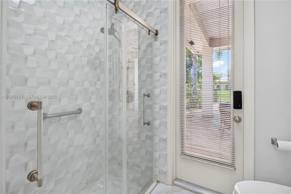 2725 Hunter Rd Weston, FL 33331