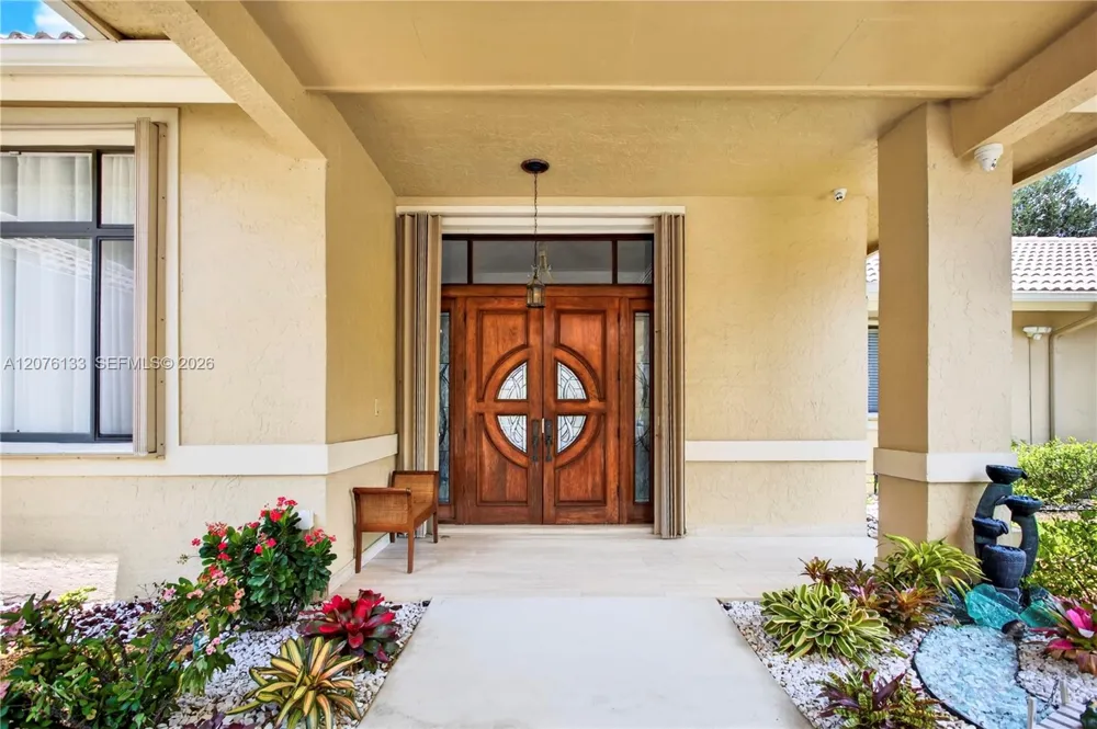 2725 Hunter Rd Weston, FL 33331