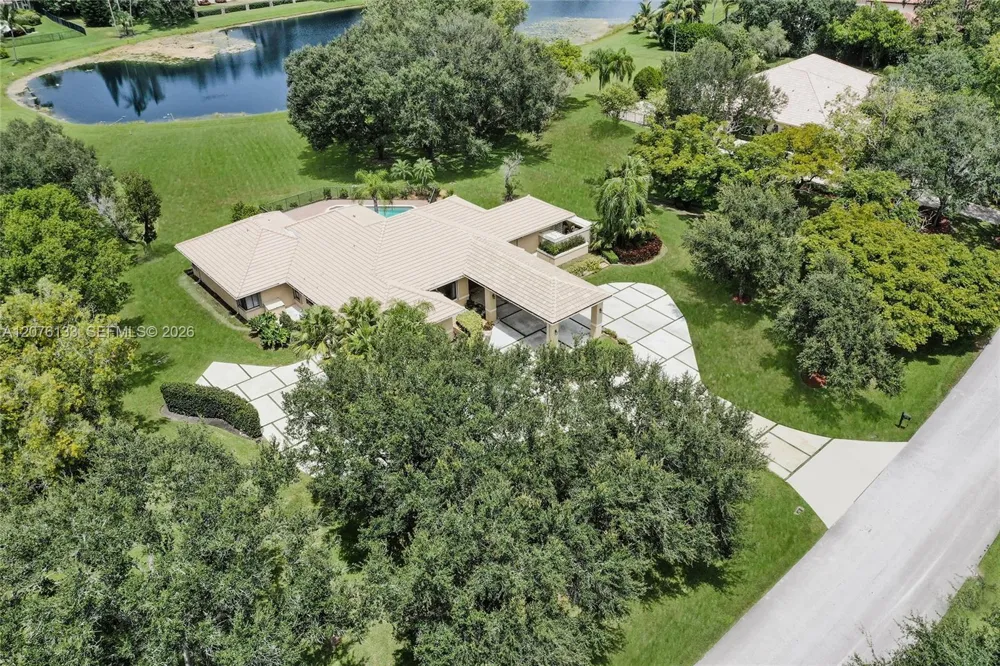2725 Hunter Rd Weston, FL 33331