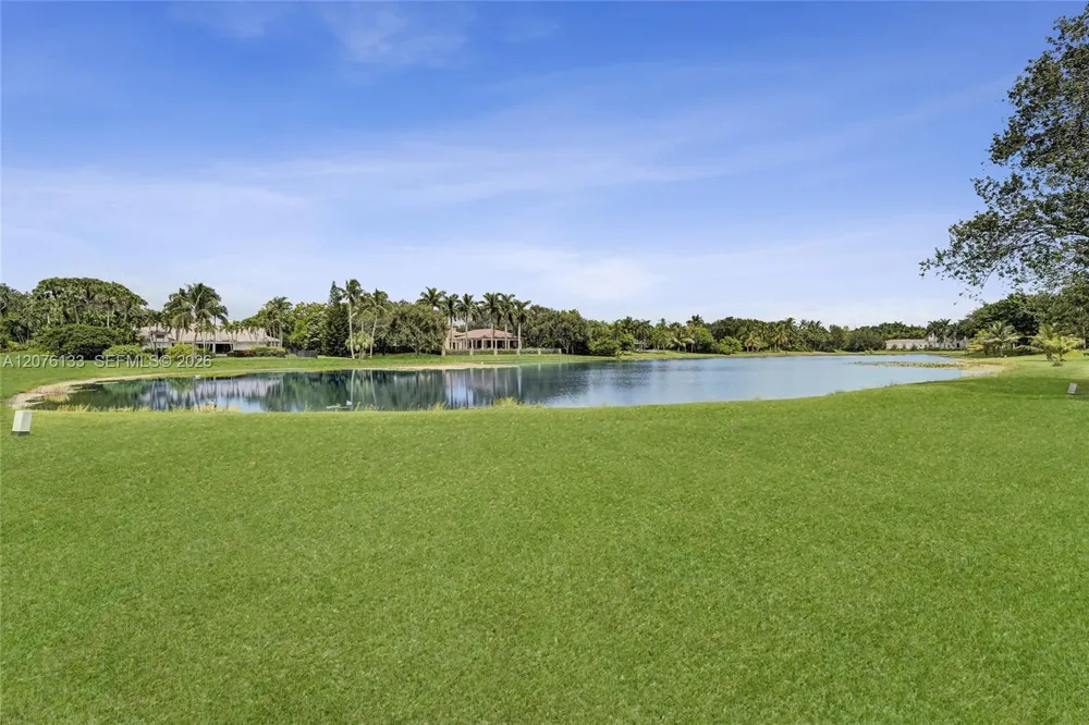 2725 Hunter Rd Weston, FL 33331