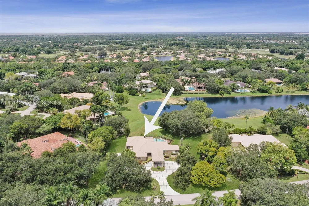 2725 Hunter Rd Weston, FL 33331