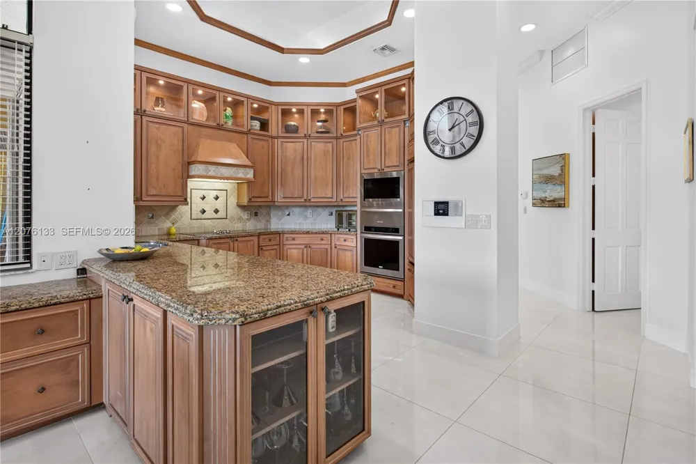 2725 Hunter Rd Weston, FL 33331