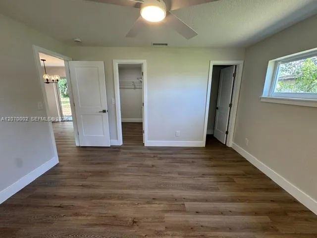 5701 Myrtle Dr Fort Pierce, FL 34982