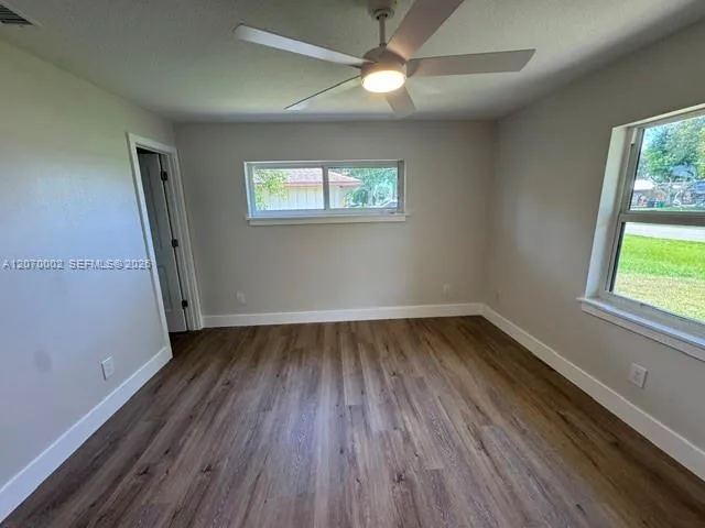 5701 Myrtle Dr Fort Pierce, FL 34982