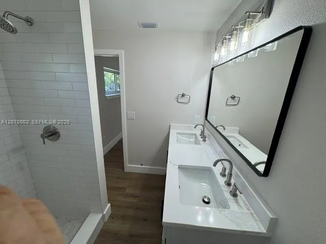 5701 Myrtle Dr Fort Pierce, FL 34982