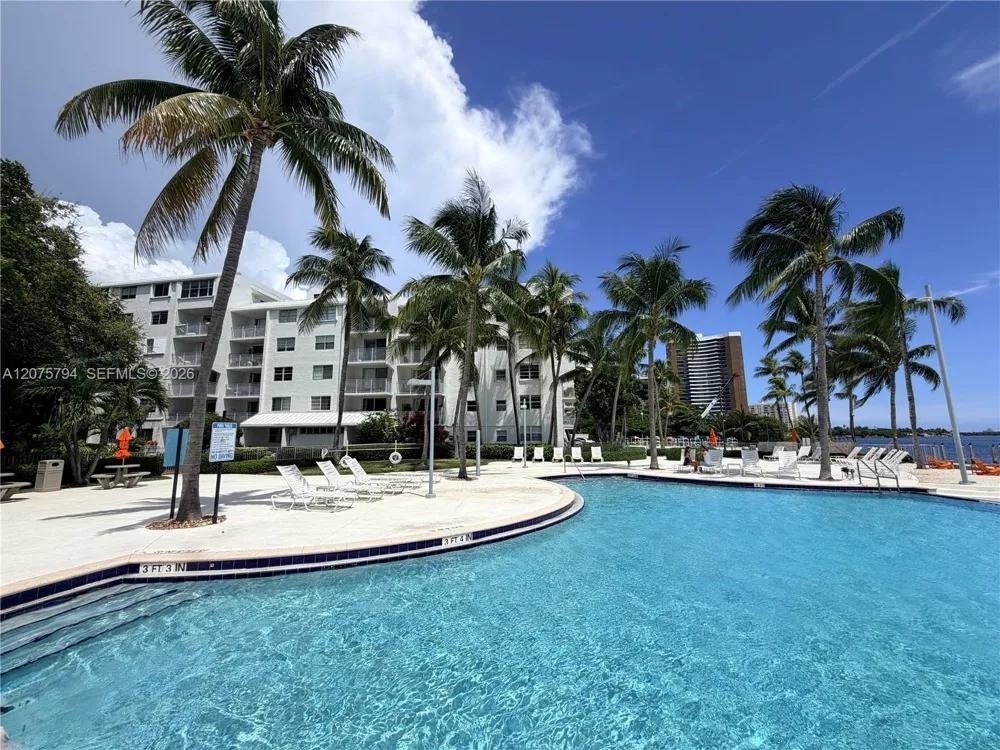 700 NE 63rd St #D201 Miami, FL 33138