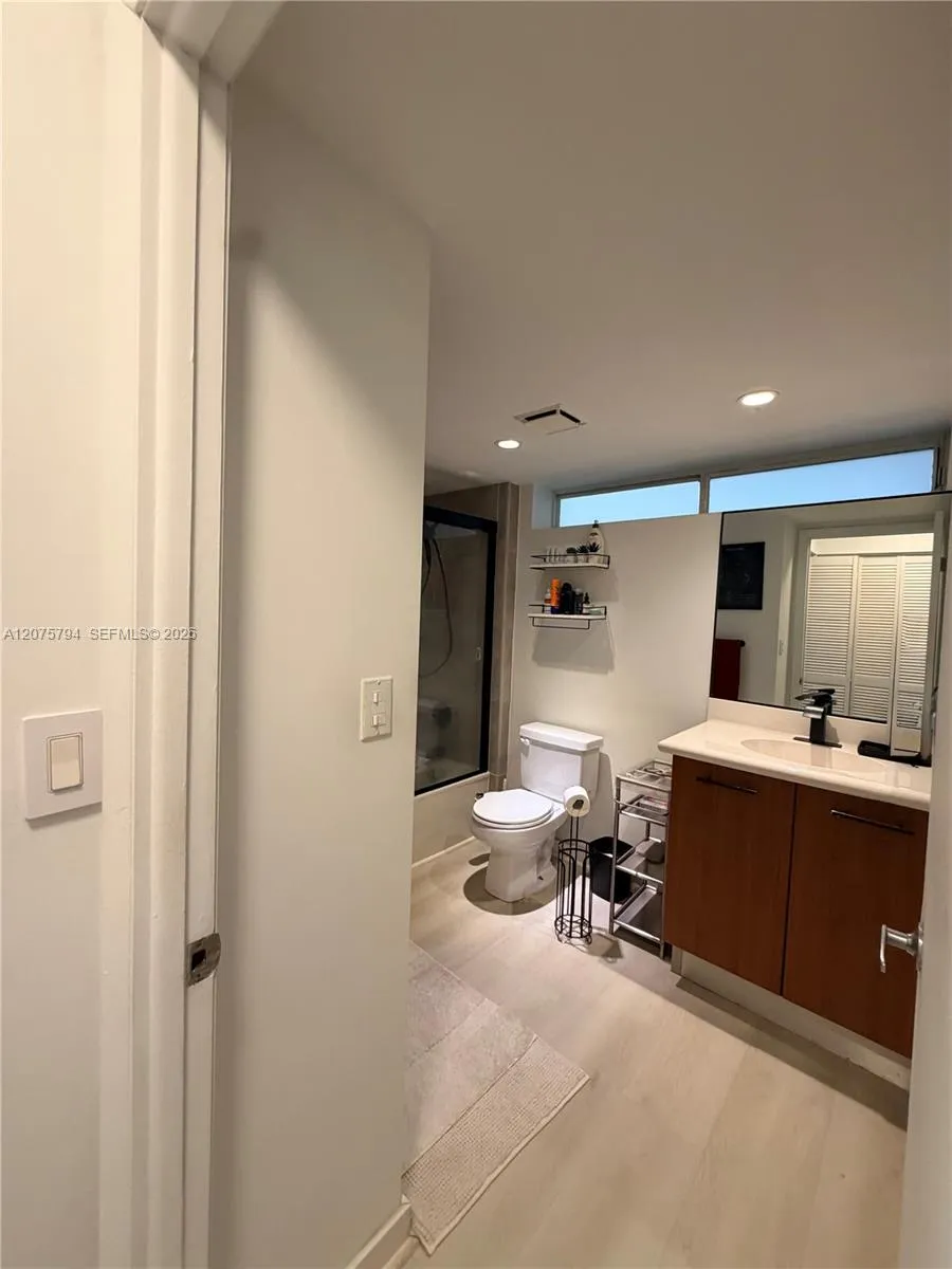 700 NE 63rd St #D201 Miami, FL 33138