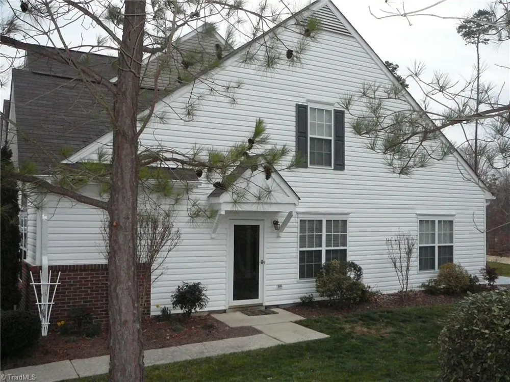 6511 Bellcross Trail Whitsett, NC 27377