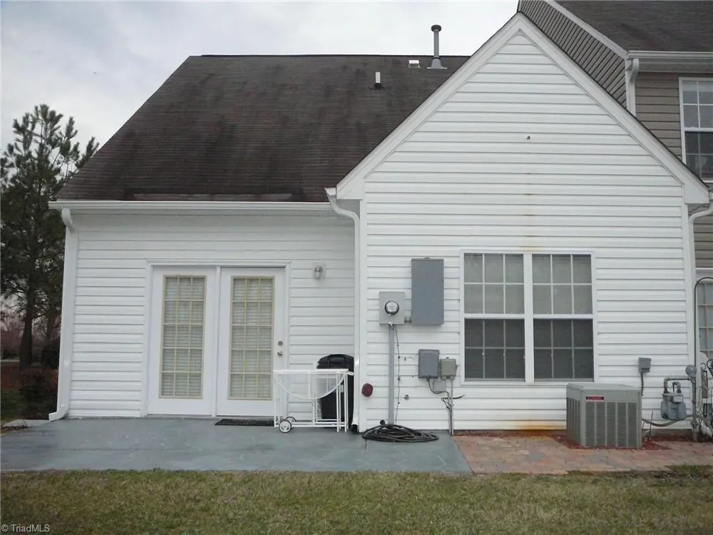 6511 Bellcross Trail Whitsett, NC 27377