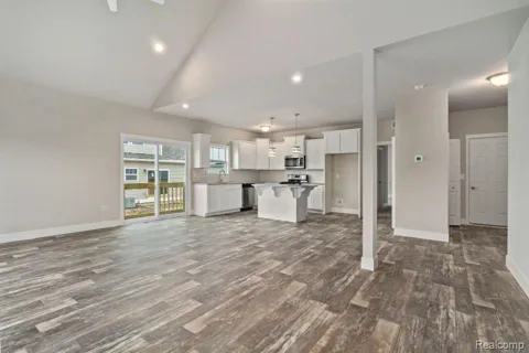 360 Dorchester Drive