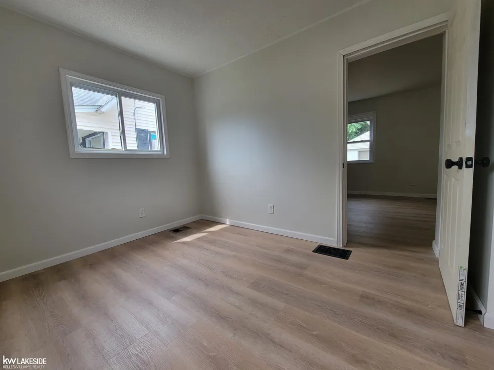 130 Meadle Street Mt Clemens City, MI 48083